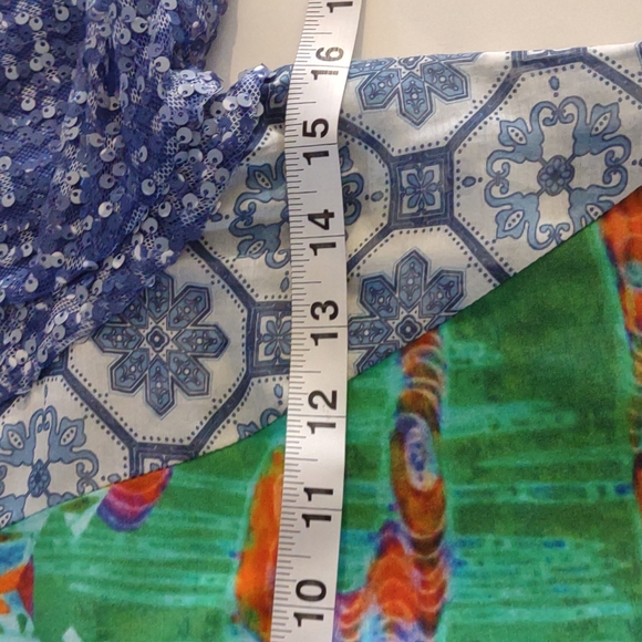 Save the Queen sequin sleeve multicolored print t shirt w/back zipper detail Sm - Picture 8 of 11